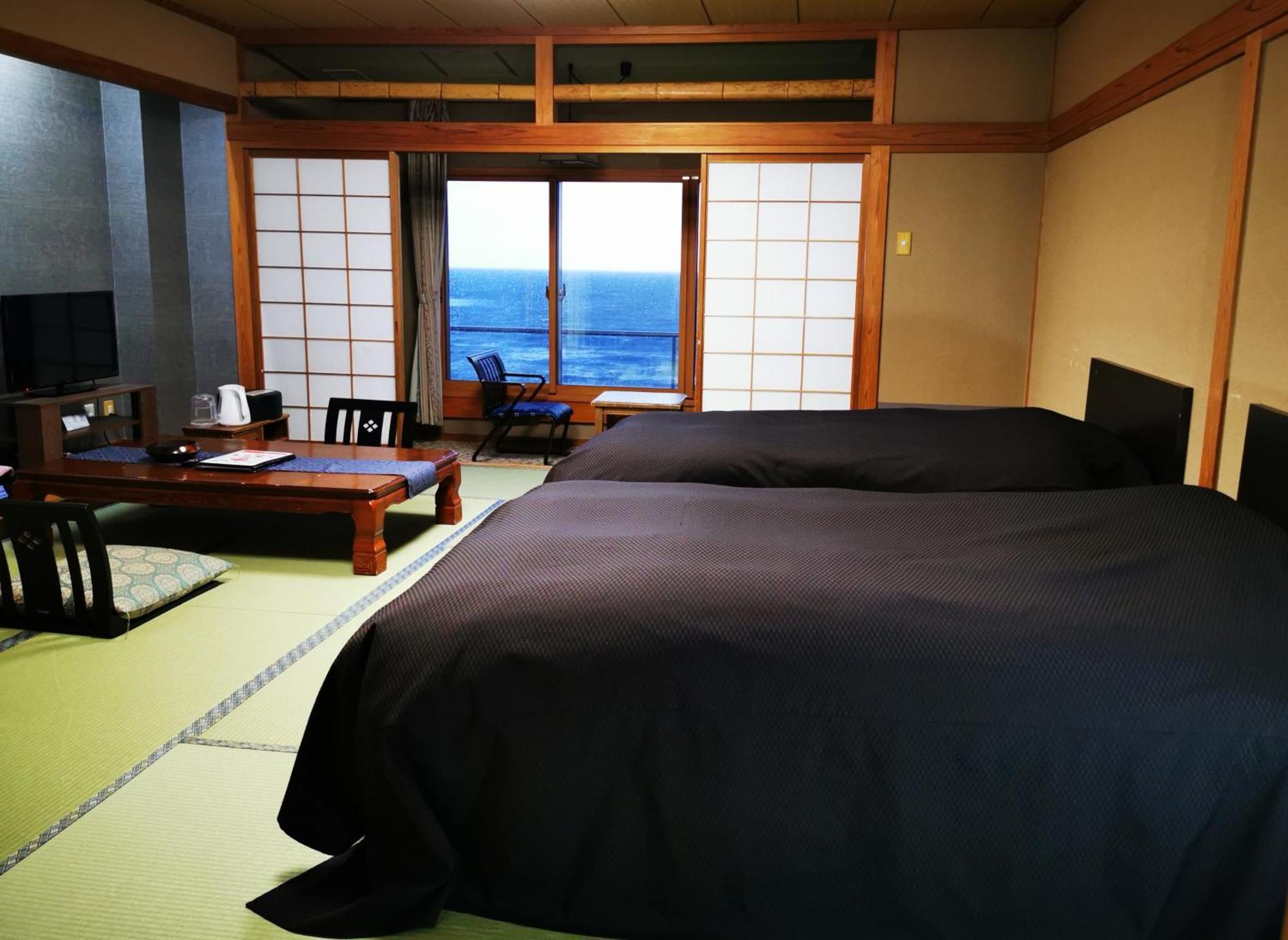 Yura Onsen Yaotome Hotel Tsuruoka Exterior photo